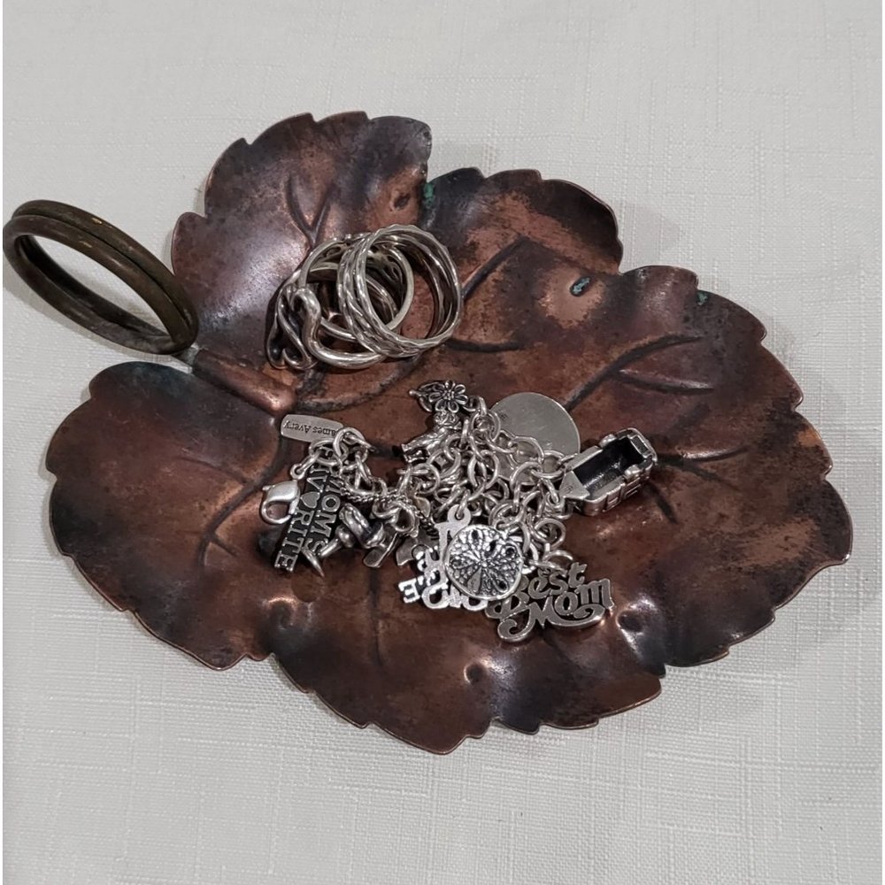 Cute‎ Metal Leaf Tray / Decoration